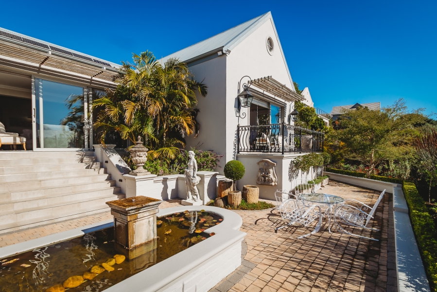 3 Bedroom Property for Sale in Kraaibosch Manor Western Cape